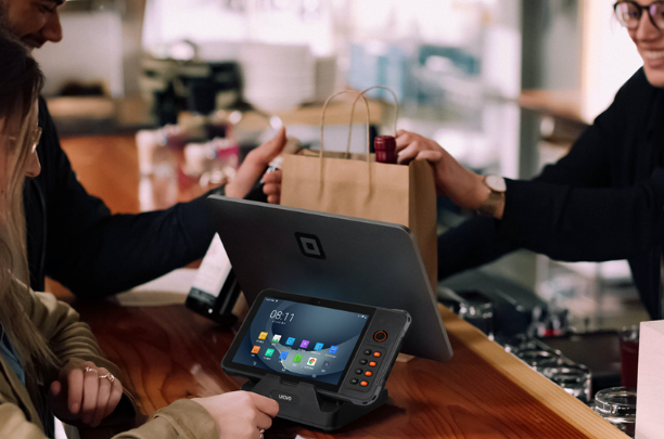 P8100工業平板.png P8100工業平板.png